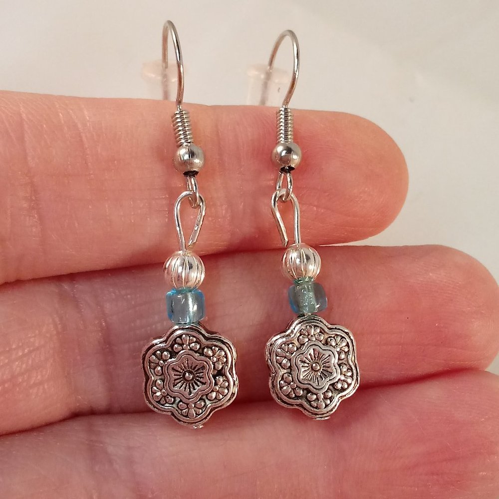 Silver Plated Artisan Filigree Flower Bead Dangle Earrings Women's Party Gift